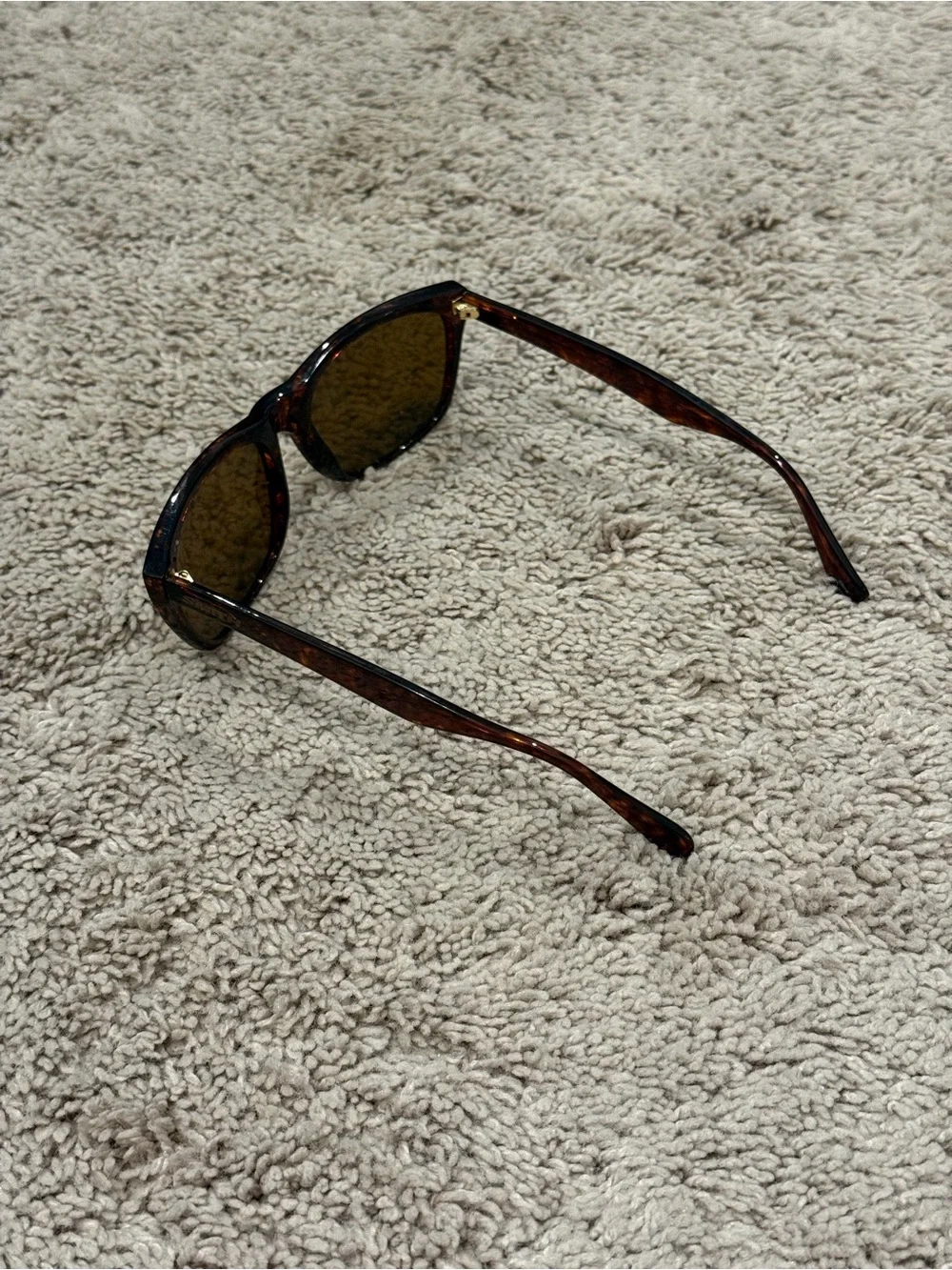 SMITH Tortoiseshell Frame Sunglasses with Brown Lenses